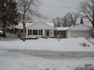 8201 Mango Ave, Morton Grove, IL 60053