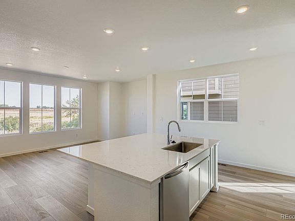 3rd image of 6779 Juniper Drive