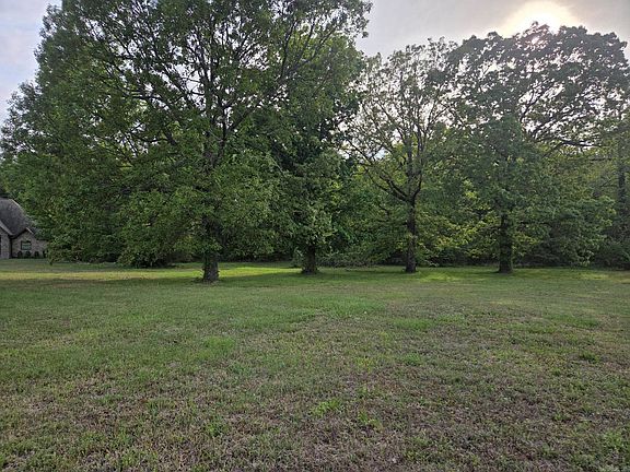 4th image of 108 Cornerstone Ln