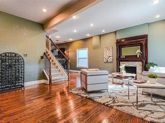 2nd image of 360 Inca Street
