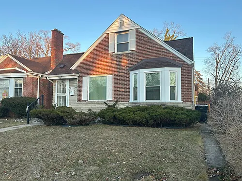 18000 Pinehurst St Photo 1