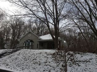 5414 S 2nd St, Saint Joseph, MO 64504
