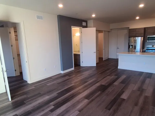 4965 S Centinela Ave #421, Los Angeles, CA 90066