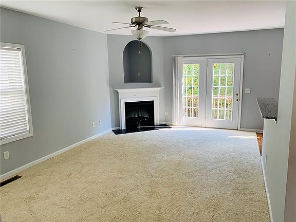 5th image of 2673 Cedar Dr