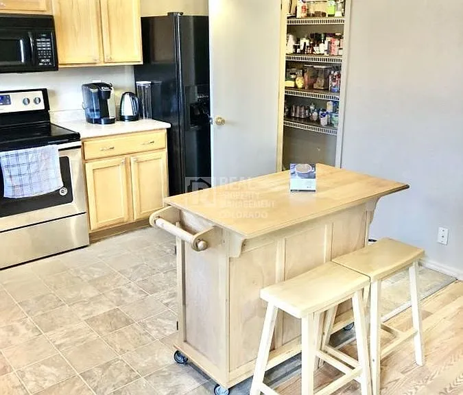 4283 W Kenyon Ave — Photo 6