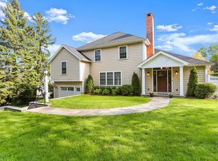 5 Old Greenwich Ln, Riverside, CT 06878