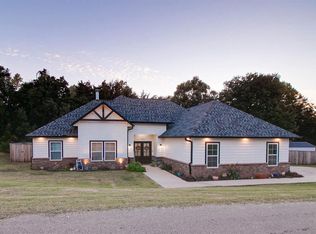 11312 S Churchill Downs, Perkins, OK 74059