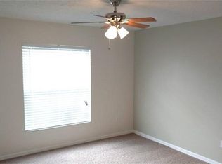 64 Pine Forest Pl, Apopka, FL 32712