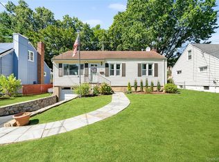 37 Parkview Ct, White Plains, NY 10603