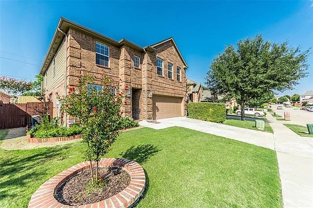 1st image of 2801 Tangerine Ln