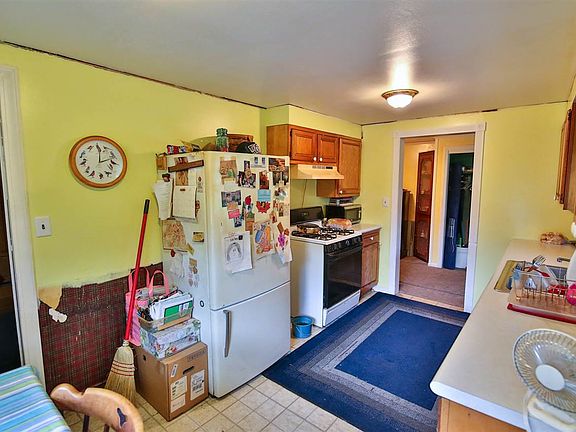 5th image of 1610 Johnson St