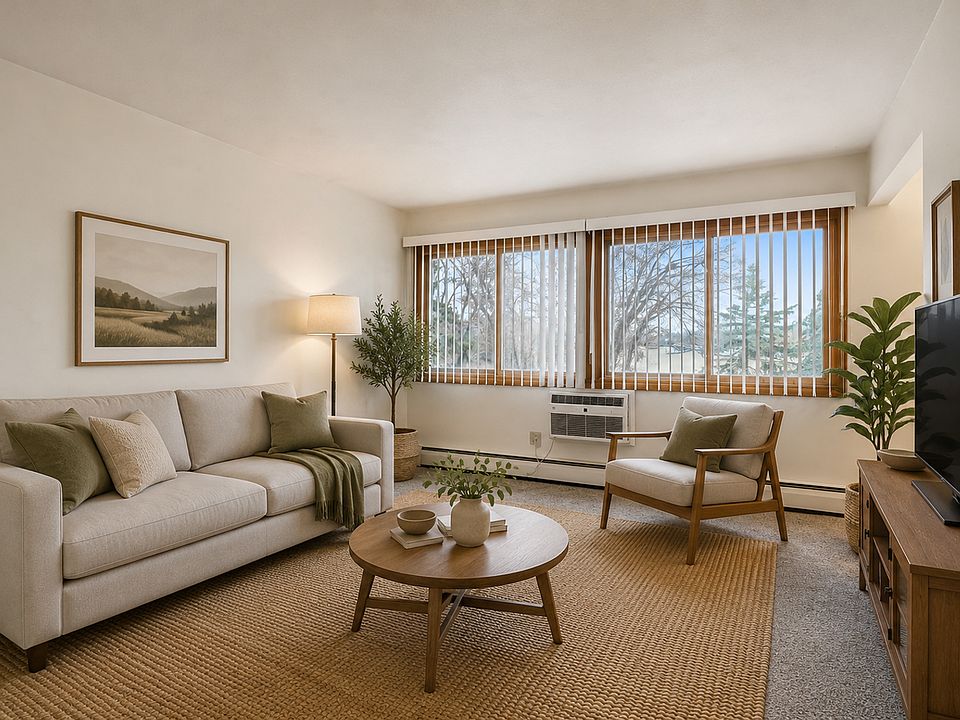 1st image of 476 75th Ave NE APT 9