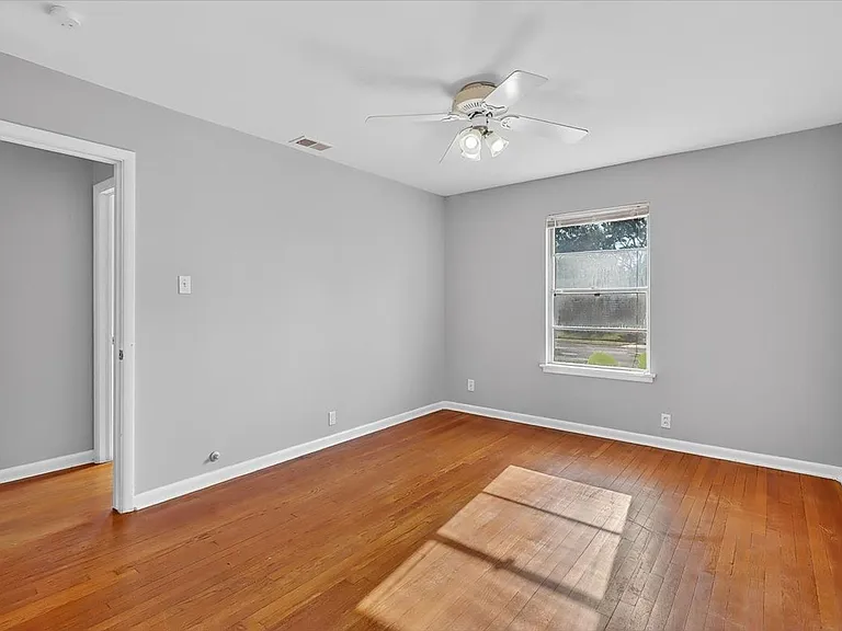 4637 Calvin Dr — Photo 27