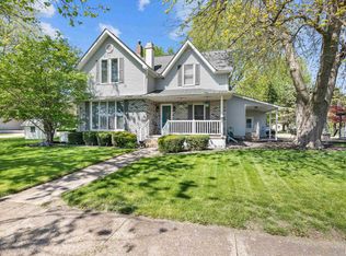 204 NE 7th St, Galva, IL 61434