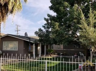 910 Alhambra Ave, Delano, CA 93215