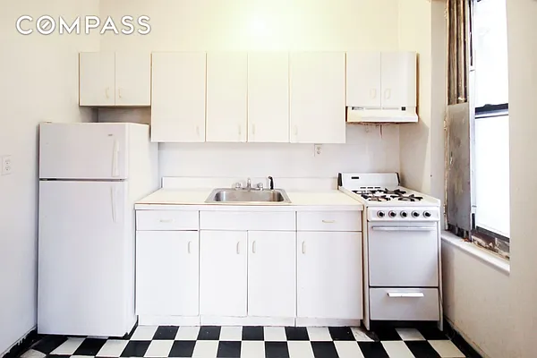 Rented by Compass | media 15