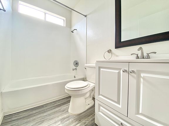 2nd image of 227 Normandie Ave #17