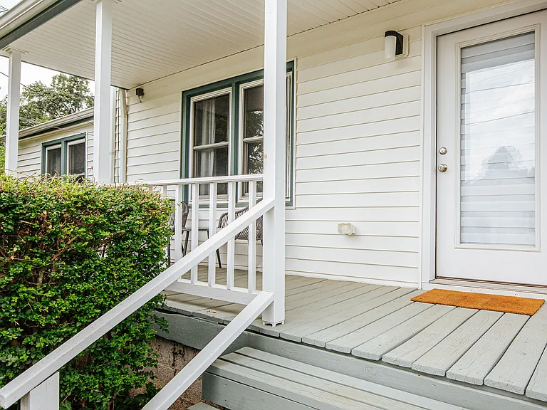 1023 King St #A — Photo 3