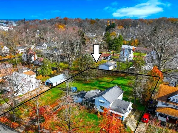 338 N Chestnut St, Ravenna, OH 44266