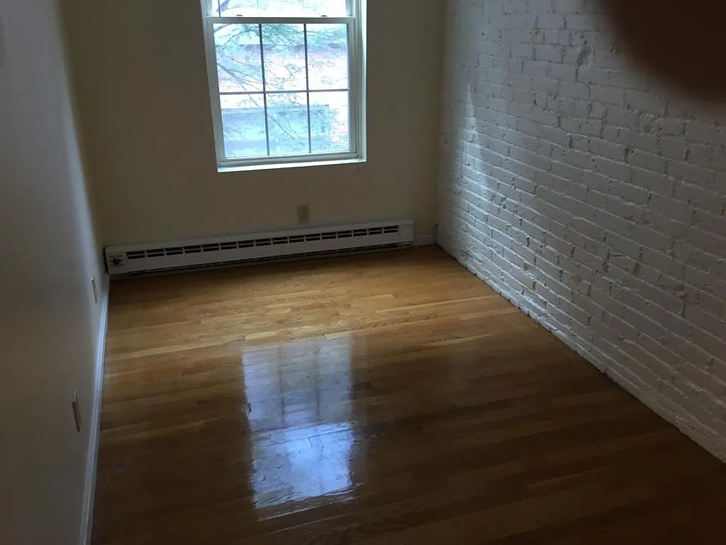 2 bed, 850 sqft, $3,000 — Photo 2