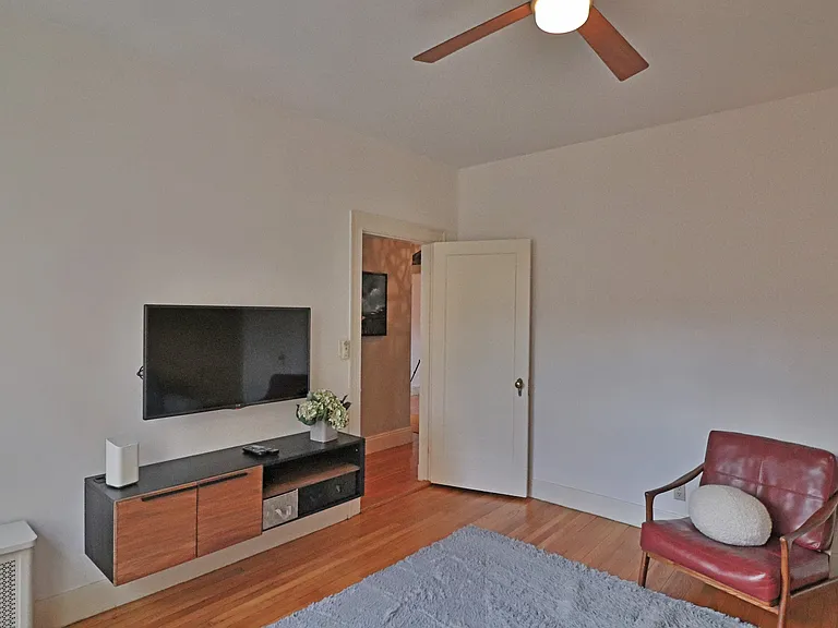 141 Beaconsfield Rd #3 — Photo 14