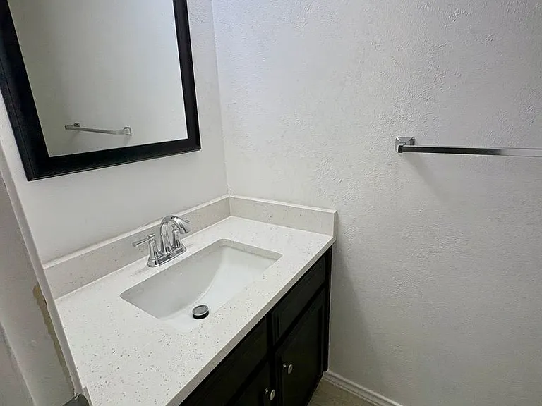 1607 Horizon St — Photo 8