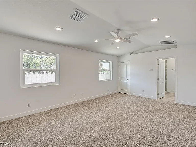 1580 Quarter Horse Dr — Photo 34