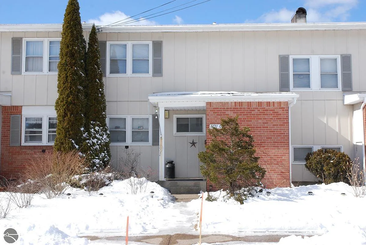 8121C Colorado St photo 1