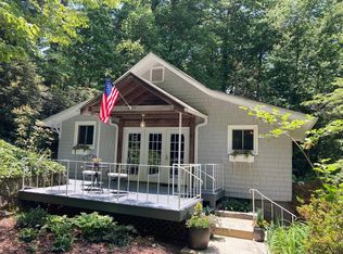 240 Seneca Blvd, Hendersonville, NC 28739