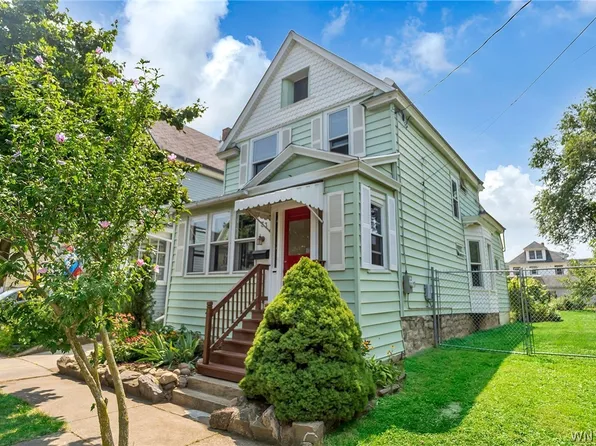 33 Helen St, Buffalo, NY 14213