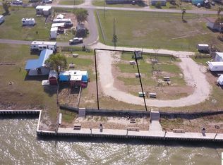 3 Bayfront Ln, Pt Lavaca, TX 77979