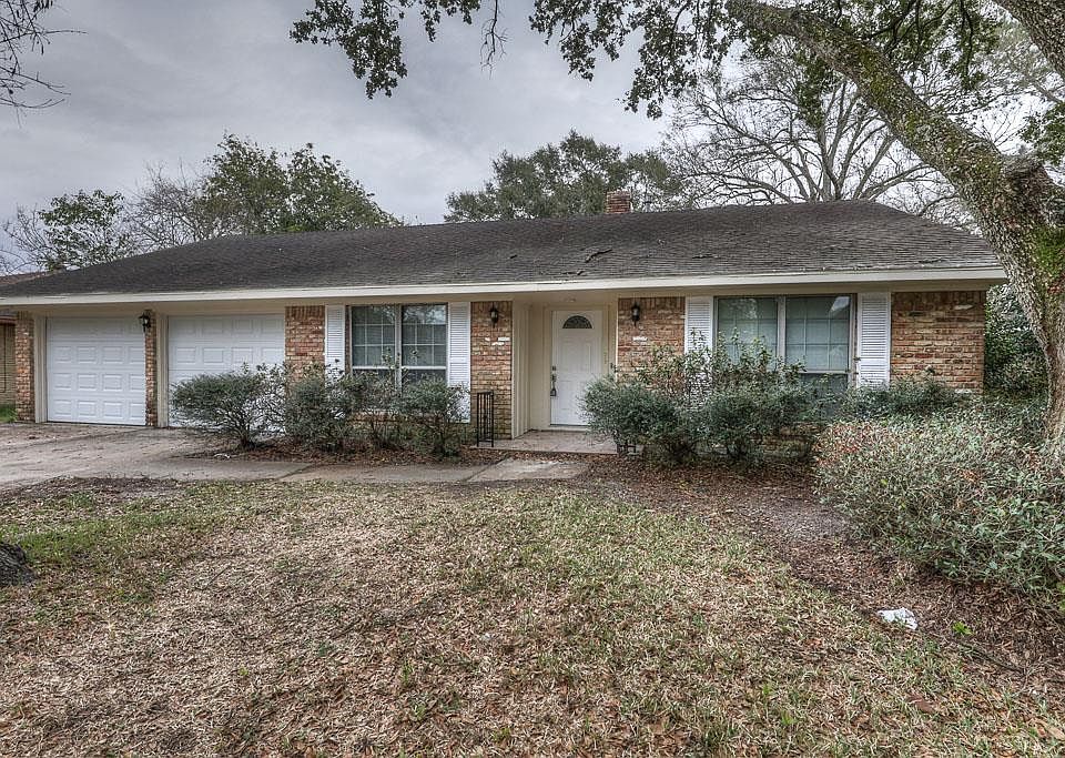 1st image of 2109 Harper Dr
