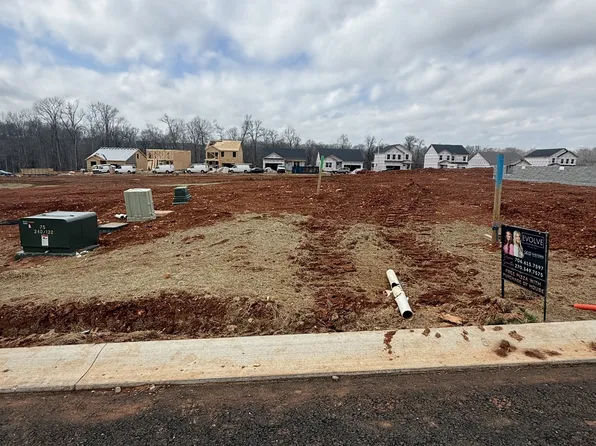 359 Cardinal Crk, Clarksville, TN 37040