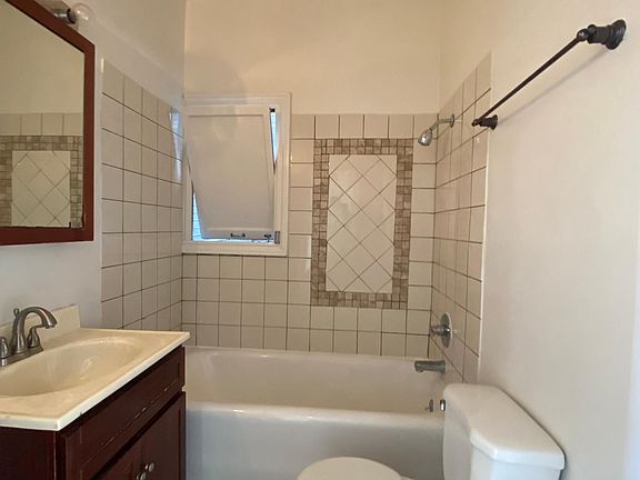 3rd image of 360 Hyde St #507