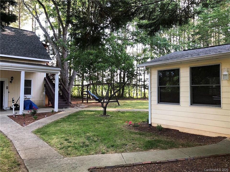2nd image of 3408 Deer Track Ln