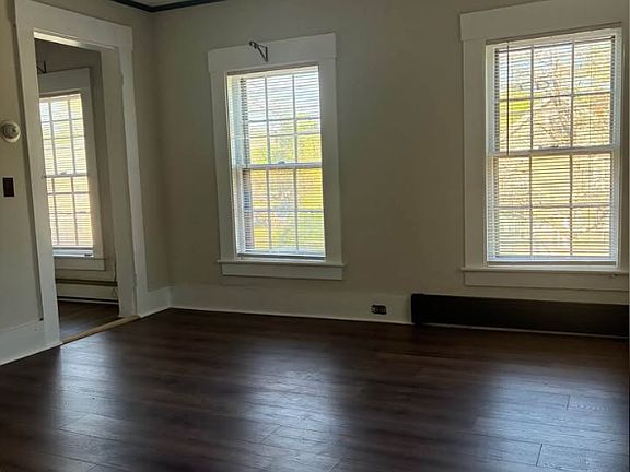 5th image of 81 Academy St
