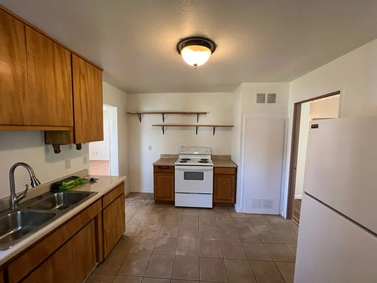 539 Palm St — Photo 2