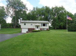 5 Oakview Dr, Greenville, PA