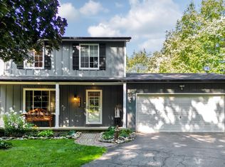 6469 Ridgewood Rd, Clarkston, MI 48346