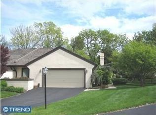 8 Pastern Ln, Blue Bell, PA 19422