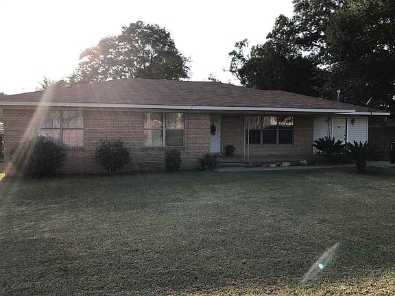 4th image of 705 Jasper Dr