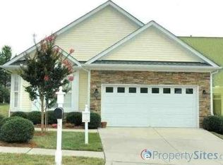 109 Uplands Creek Dr, Cary, NC 27519