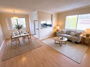 4436 Franklin Ave #207, Los Angeles, CA 90027