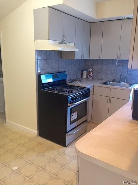 1st image of 625 Willow St