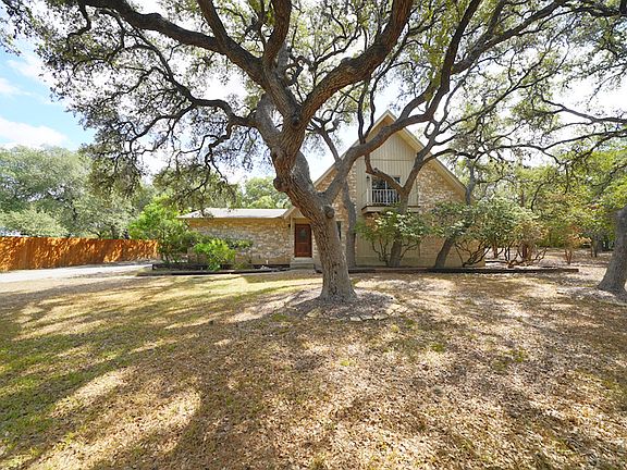 2nd image of 1204 Antler Dr