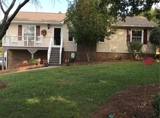 230 Hicks Rd, Lexington, NC 27295