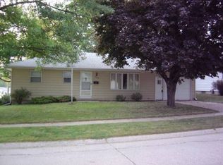 528 S Walnut St, Carroll, IA 51401