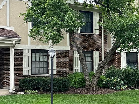 3rd image of 1101 Wildberry Ct APT A-1