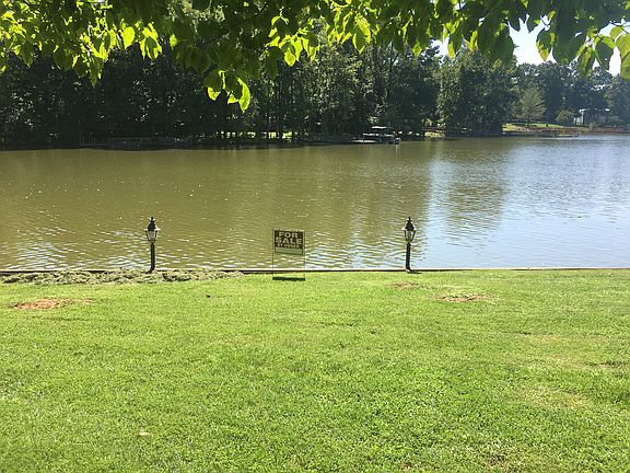 Front on lot looking at lake