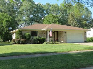 1773 Carr Dr, Troy, MI 48085
